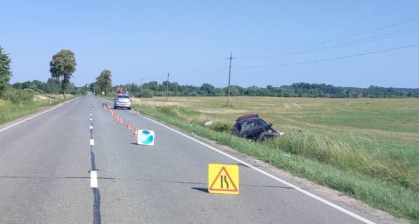 Вылетел на скорости прямо в кювет: на трассе в Калининградской области случилось ДТП. Есть пострадавшие