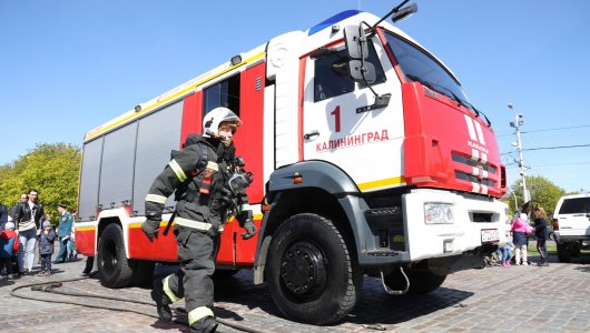 В Калининграде произошел пожар в девятиэтажном доме на улице Иванихиной