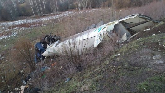 Под Кунгуром произошла авария — перевернулась фура с мороженым и пельменями