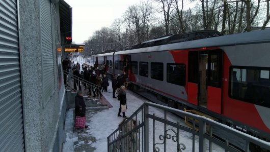Сегодня был запущен «новогодний экспресс» до Зеленоградска. Какие сюрпризы ждут пассажиров по дороге?