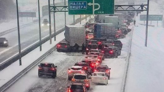 На место страшной автокатастрофы вылетели спасательные вертолеты МЧС