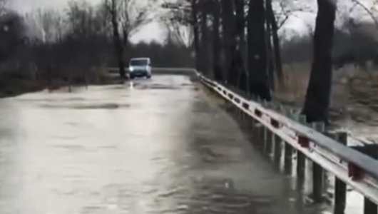 «Когда дорога домой превращается в испытание» Жители Прегольского микрорайона снова страдают (ВИДЕО)