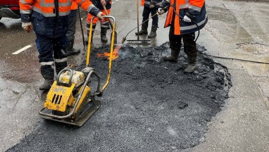 Власти Калининграда пообещали, что отремонтируют дороги до 23 февраля на 16 улицах. Какие адреса попали в список