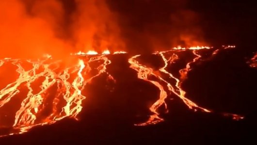 На Галапагосских островах зафиксировано извержение вулкана (ВИДЕО) 