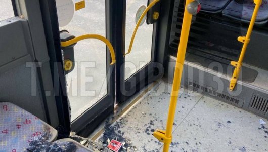 В Калининграде при резком торможении автобуса пассажирка упала и получила травмы (ВИДЕО) 