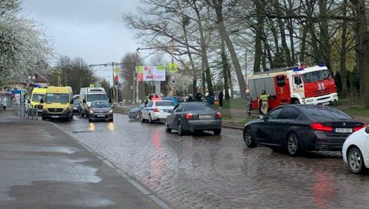 На проспекте Мира в Калининграде случилось ДТП с участием маршрутки, есть пострадавшие