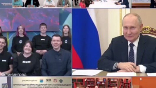 «Он единственный человек, который так оделся» Чем губернатор Антон Алиханов удивил Путина во время онлайн-конференции 