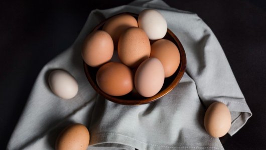 Диетолог предупредила и объяснила, кому и почему ни в коем случае нельзя есть куриные яйца