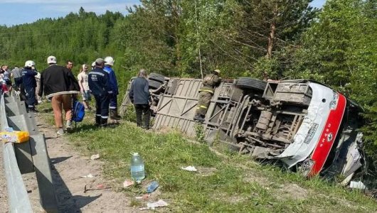 Страшная авария на трассе Пермь-Березники: автобус с пассажирами съехал в кювет (ВИДЕО) 