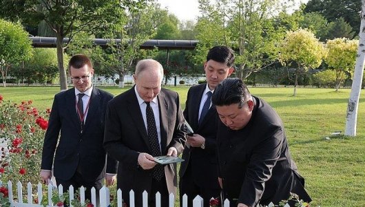 Что Ким Чен Ын подарил Владимиру Путину после вчерашней встречи в Пхеньяне (ФОТО)