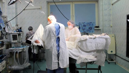 Калининградские врачи совершили чудо, провели уникальную операцию  по удалению гигантской липомы у женщины.