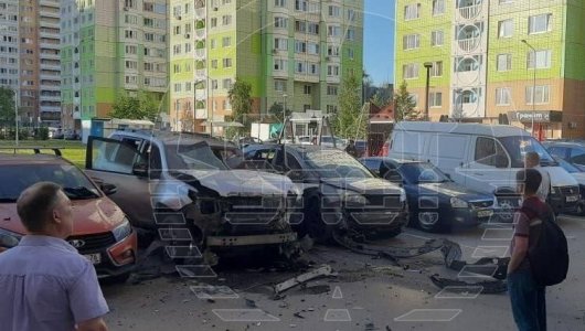 Оторвало ноги из-за взрыва: случилось жуткое происшествие во дворе жилого дома в Москве. Кадры с места (ВИДЕО)