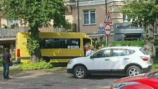 «Стало плохо прямо за рулем маршрутки» Появились подробности сегодняшнего жуткого инцидента в Калининграде (ФОТО)