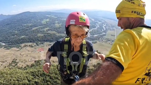 Нападение в школе и прыжок 75-летней калининградки. Важные новости понедельника, 16 сентября