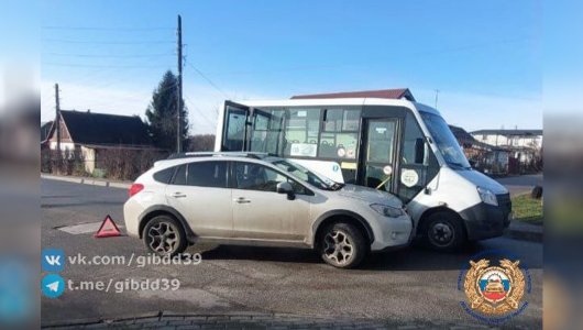 Влетел прямо в бок: под Калининградом произошло ДТП с участием маршрутки