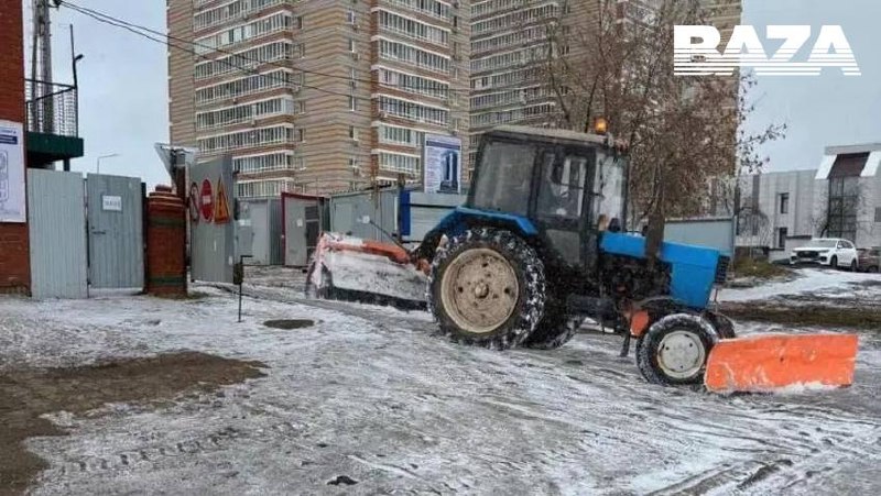 Скандал с фотошопом: как трактор «застрял» в уборке улицы в Набережных Челнах