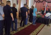 В Волгограде прошла церемония похорон сотрудников ИК-19, которые погибли во время захвата заложников 