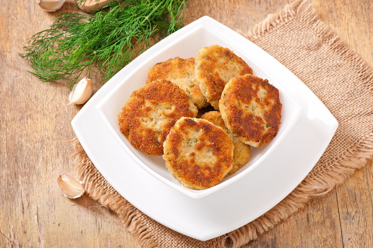 Мясные оладьи, оладьи из курицы, как сделать оладьи, рецепт оладьев, как приготовить оладьи