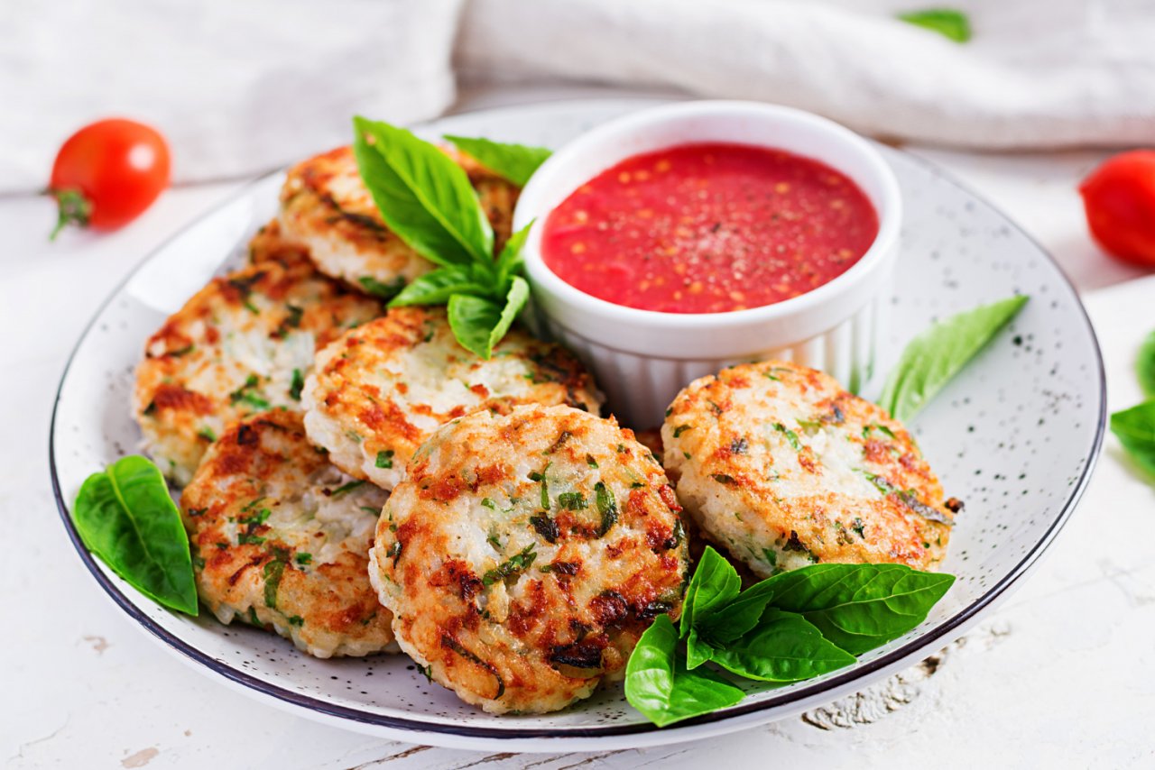 Куриные котлеты рецепт, как сделать котлеты с сыром, секрет куриных котлет, как приготовить котлеты