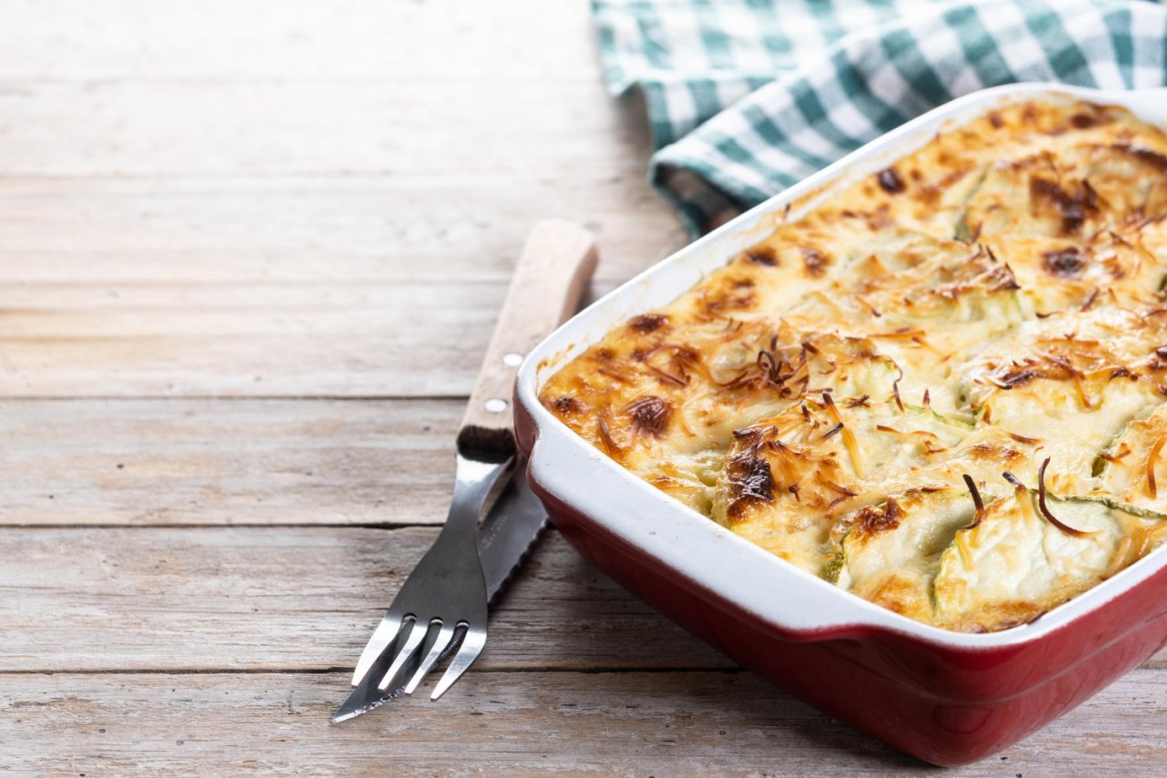 Бюджетная запеканка, рецепт запеканки, запеканка с картошкой, как приготовить запеканку, быстрый ужин