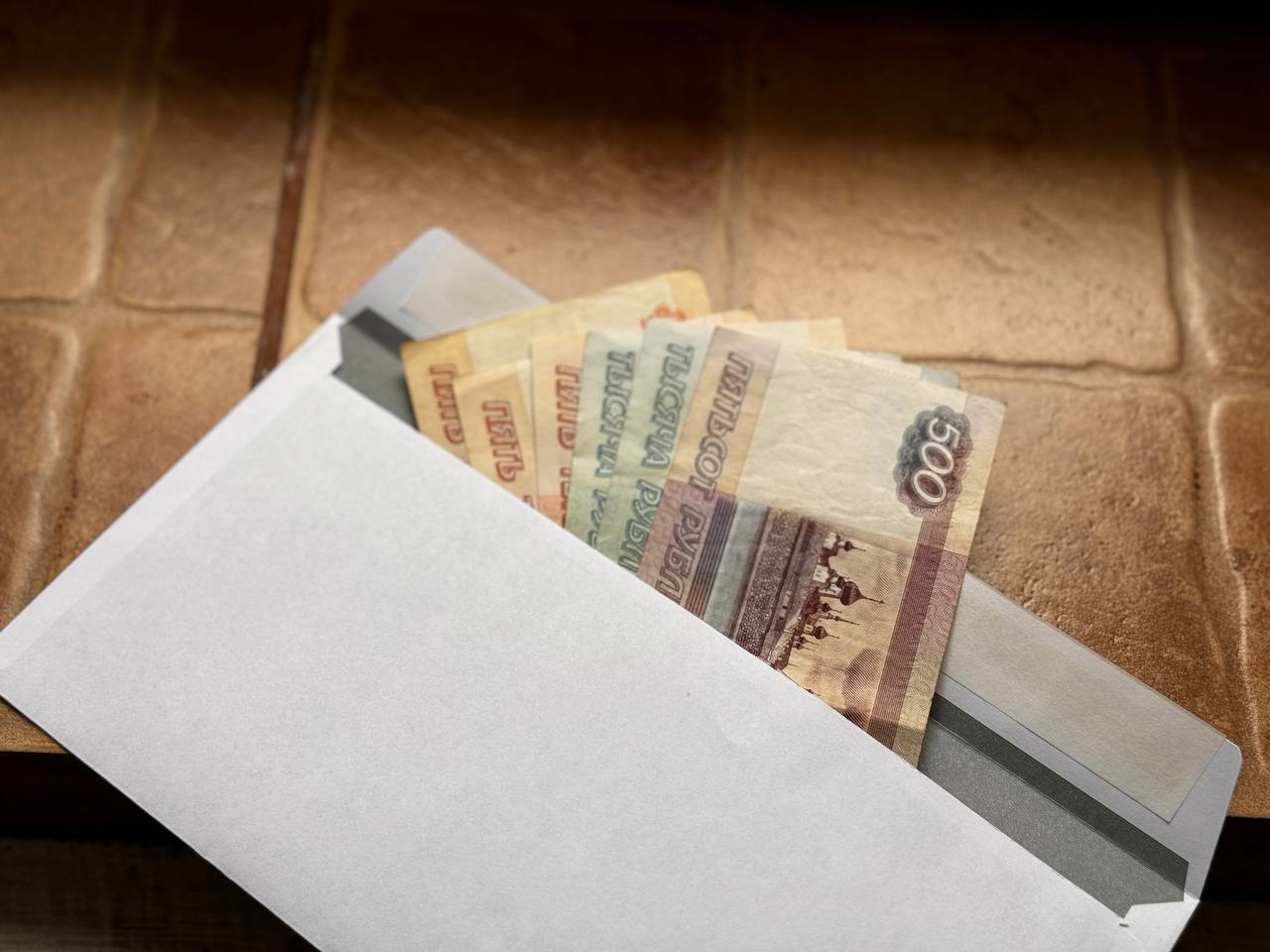 Куда можно и нельзя вкладывать деньги пенсионерам в 2025 году, куда вложиться, куда вложить деньги, что делать с деньгами, выгодные вклады 2025