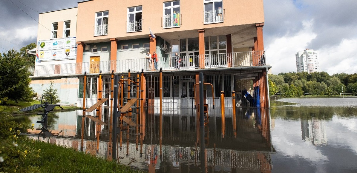 Калининград превратился в Венецию: транспортный коллапс и улицы-озёра — полный обзор последствий грозы