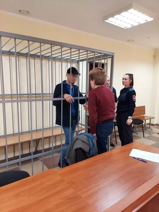 В Светлогорске мужчина устроил нападения с ножом: угрожал жене убийством и ранил знакомого —подробности удивляют