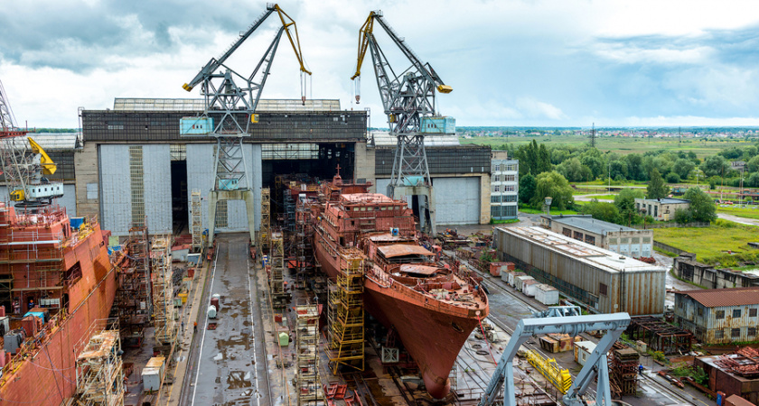 На заводе «Янтарь» будет сделан плавучий док для кораблей