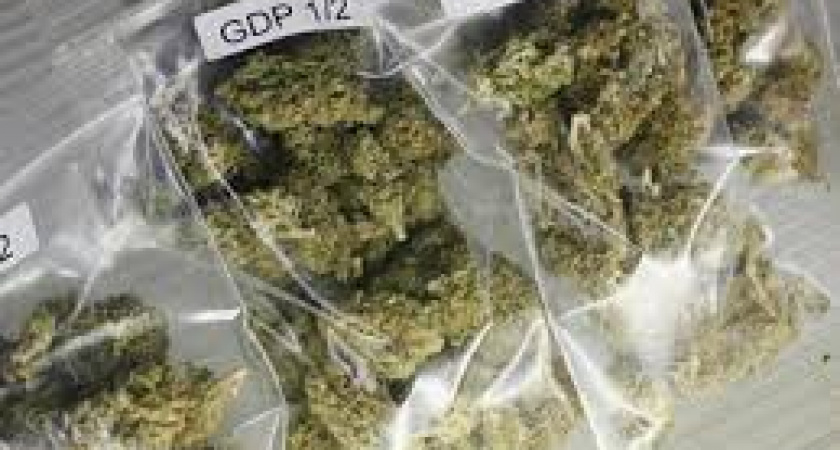 Калининградские полицейские через клиента нашли наркоторговца