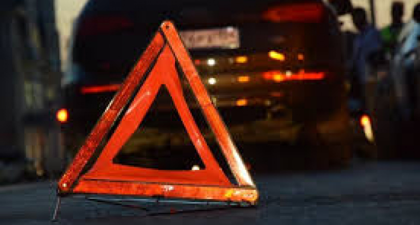 Жительница Калининграда переходила дорогу в неположенном месте и оказалась под колесами авто 