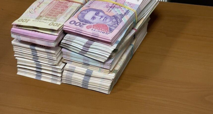 Мужчина из попытался провести из Калининграда в Варшаву более 1,5 млн рублей наличными