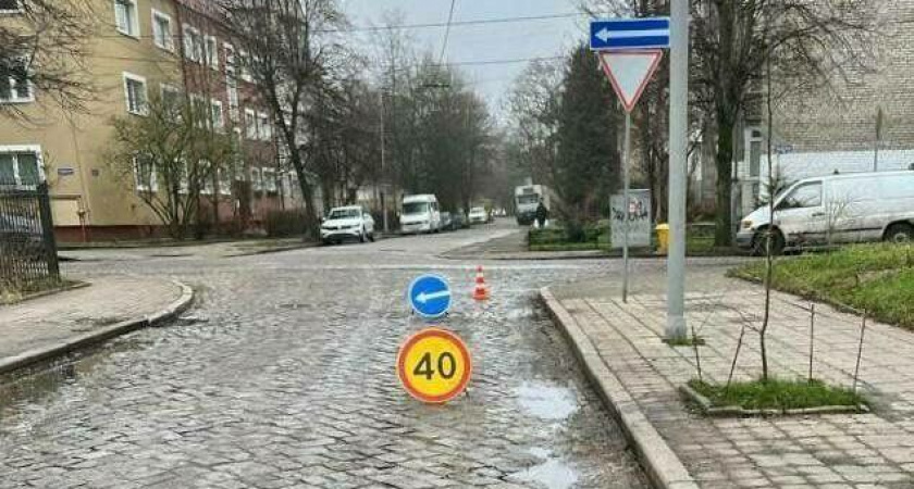 В Калининграде под колеса автомобиля попала 12-летняя девочка