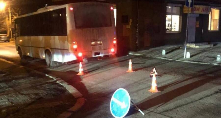 В Калининграде автобус при повороте налево наехал на двухлетнего ребенка