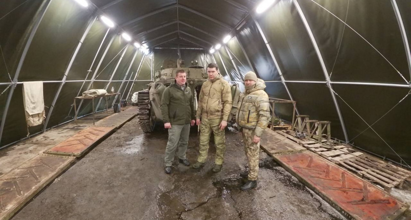 Антон Алиханов привез гуманитарную помощь в зону СВО