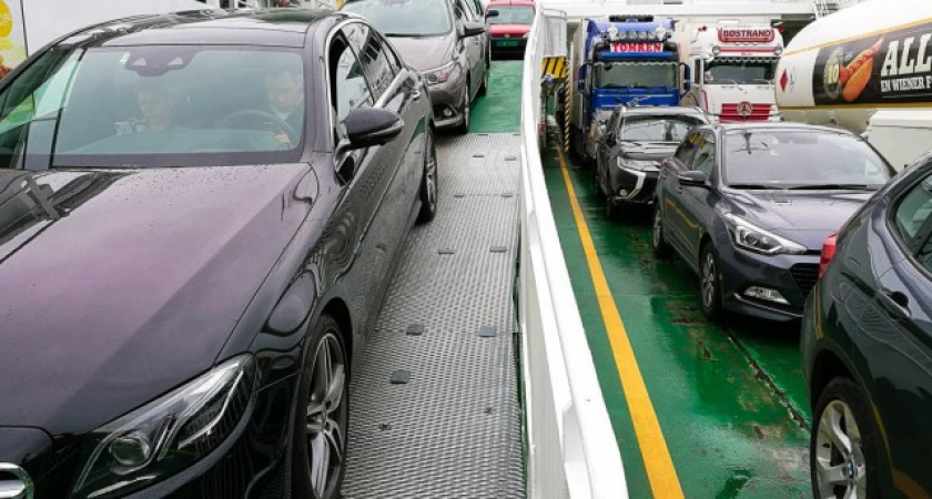 Из Калининграда в Санкт-Петербург запустили линию перевозки легковых автомобилей