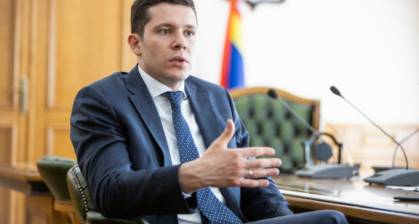 Для стабилизации транзита Антон Алиханов поручил «вручную» переставлять грузы с паромов на железнодорожный транспорт 