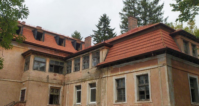 На завершающем этапе ремонт кровли дома Крайсхаус