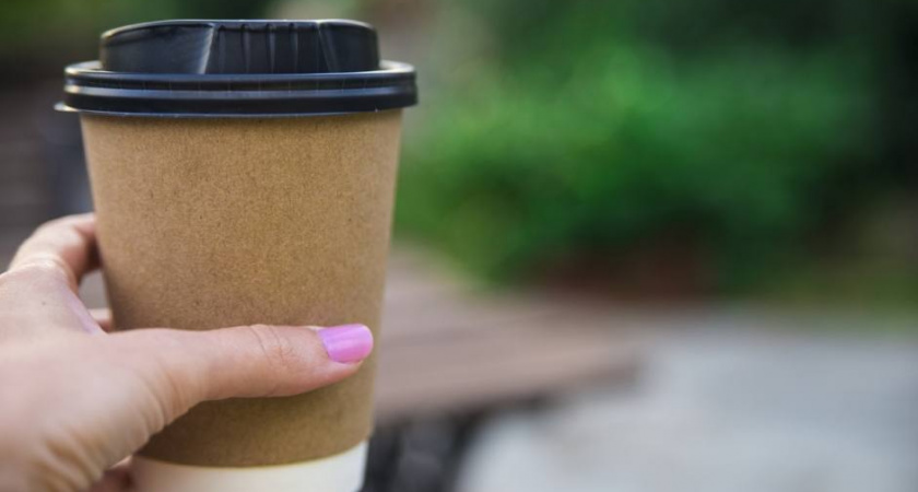 Родители в Балтийске возмутились, когда в школе №5 установили кофейный аппарат