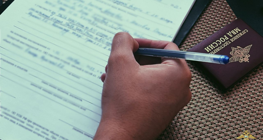 Две работницы пункта выдачи маркетплейса были обвинены в краже товаров на сумму 250 000 рублей