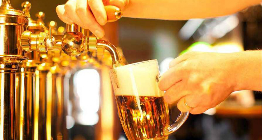 Владельца бара в Советске будут судить за продажу пива несовершеннолетнему подростку