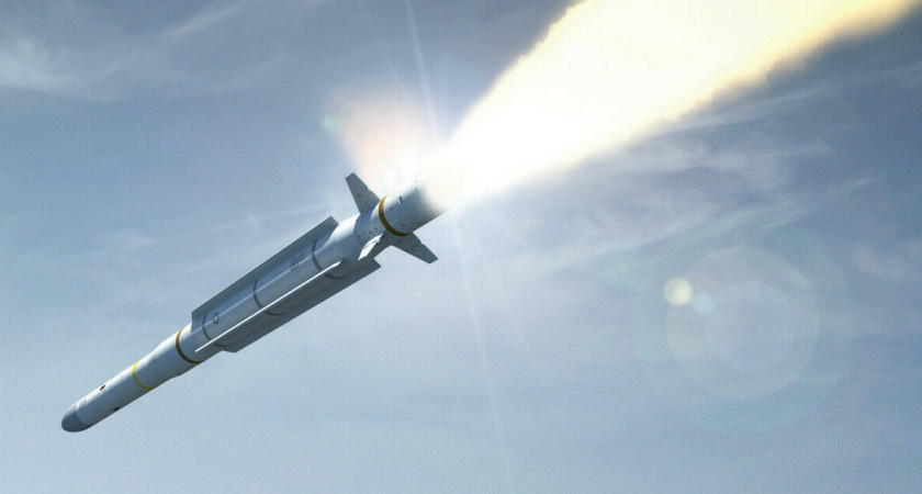 «Мы боимся русских» Польша покупает у Великобритании 100 ракетных установок и 1 000 боеприпасов