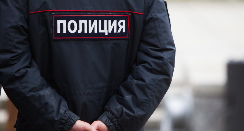 Полиция взяла семью в Первоуральске под охрану после того, как им был прислан гроб и свиная голова