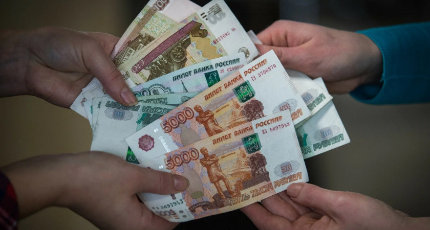 В Калининграде средняя зарплата превысит отметку в 53 тысячи рублей до конца 2023 года