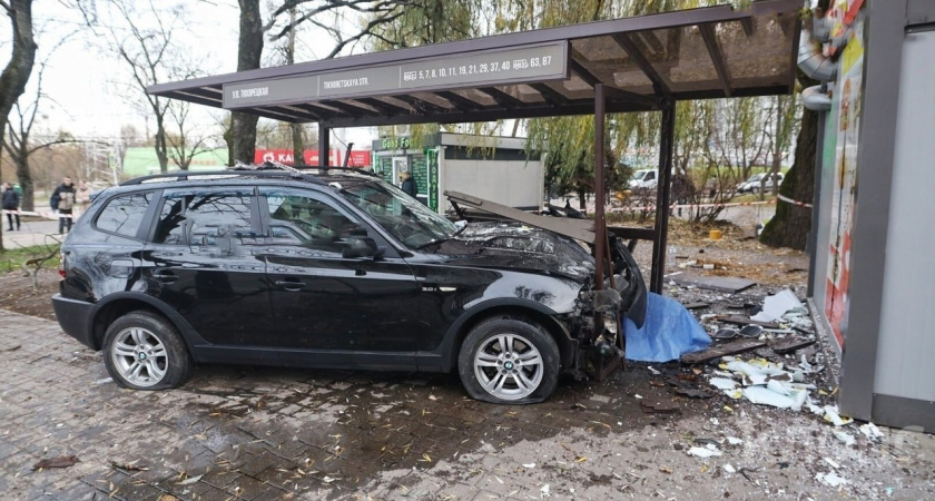 МЧС по Калининграду: ещё 3 человека пострадали в результате ДТП (ВИДЕО)
