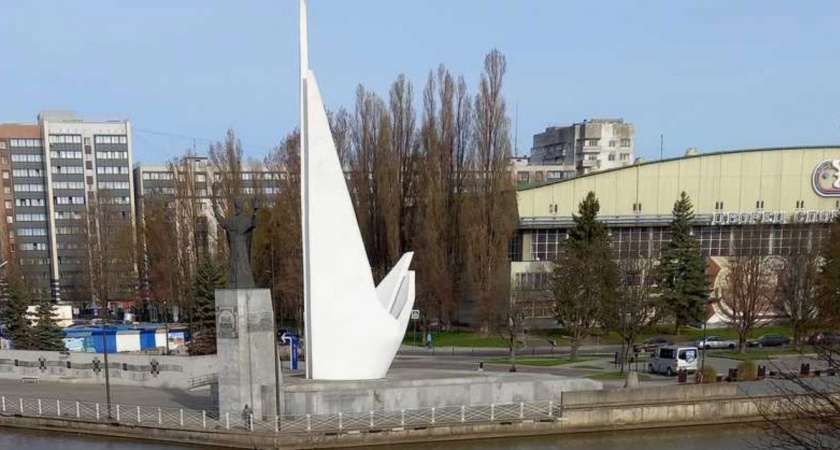 Власти намерены потратить 9,6 млн рублей на освещение памятника Николаю Чудотворцу