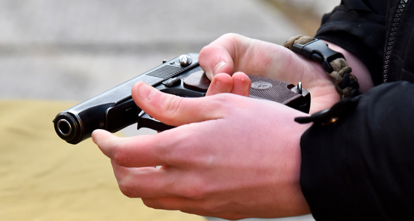 Стрельба с дракой в заведении около Голубых озёр, пострадал 25-летний житель