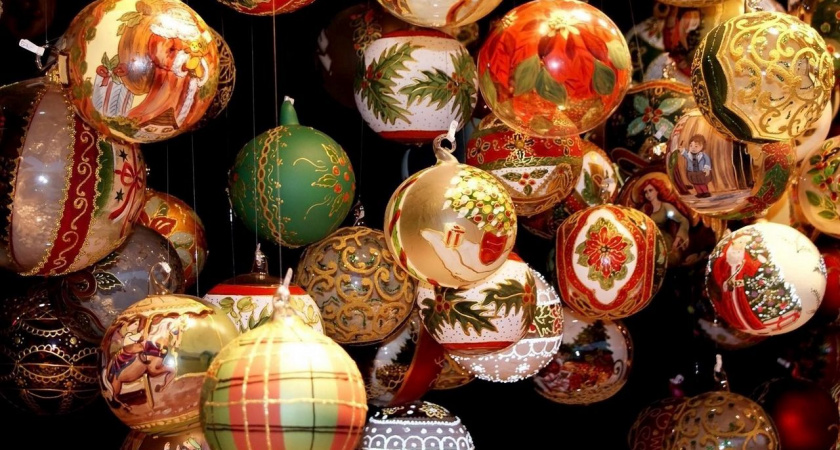Эксперты объяснили рост цен на елочные игрушки