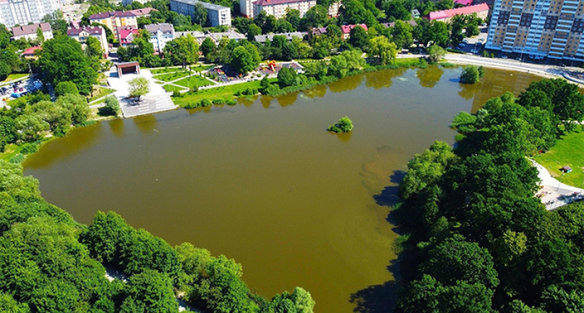 Впереди комфортное будущее: планируется закупка пляжных лежаков и скамеек для Летнего озера в Балтрайоне