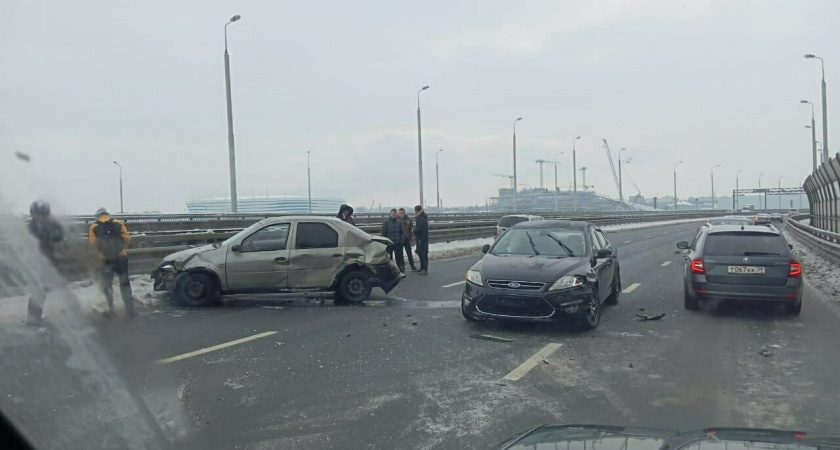 В Калининграде образовалась километровая пробка из-за аварии