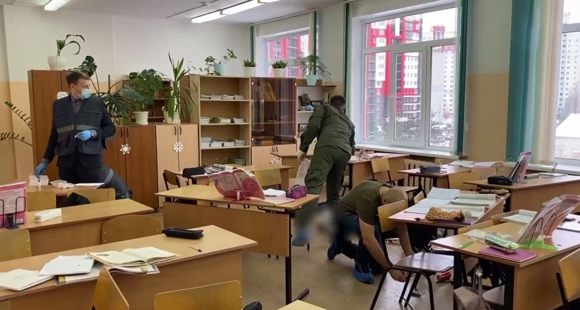 Кадры из школы в Брянске, где утром случилось ЧП (ВИДЕО)